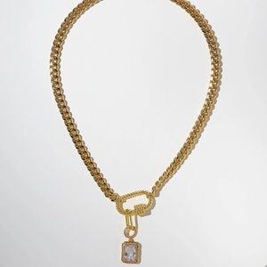 The Maive Necklace